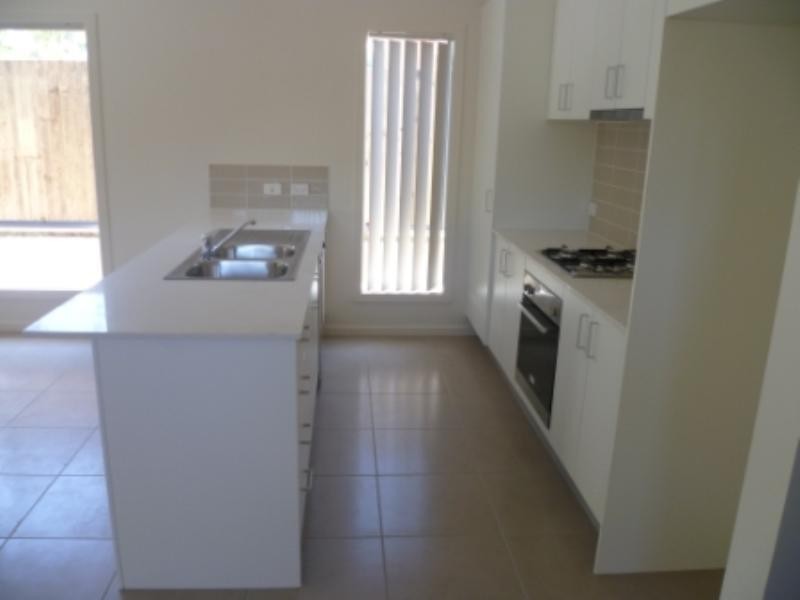 14 Leon Capra Drive, Augustine Heights QLD 4300