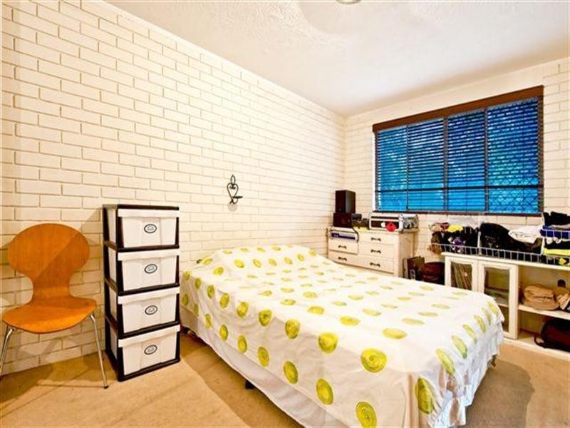 16 Markwell Avenue, Surfers Paradise QLD 4217