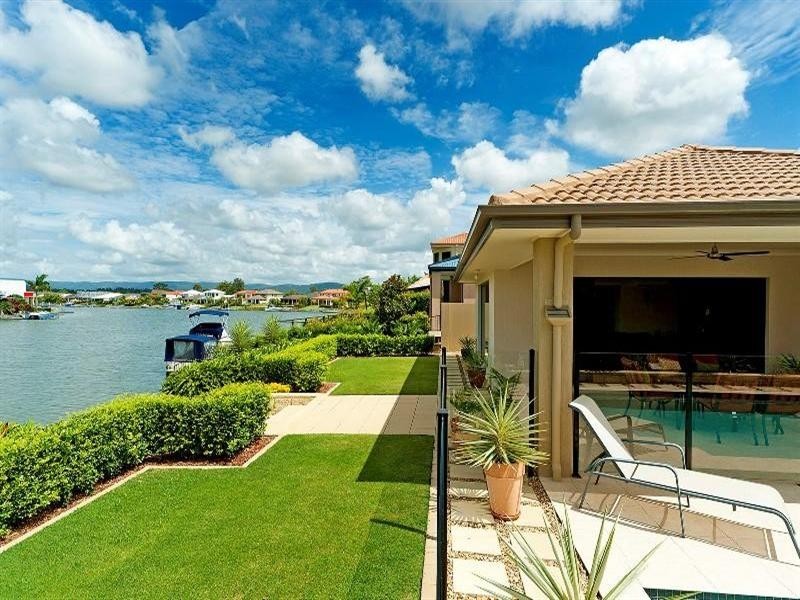 46 The Peninsula, Helensvale QLD 4212