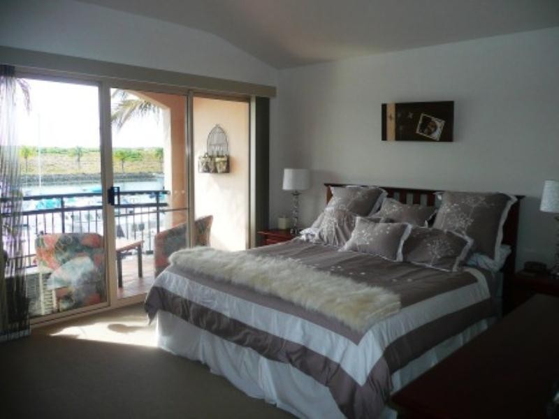 75 John Lund Drive, Hope Island QLD 4212