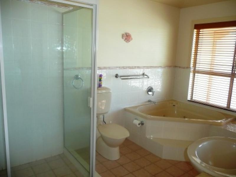 75 John Lund Drive, Hope Island QLD 4212