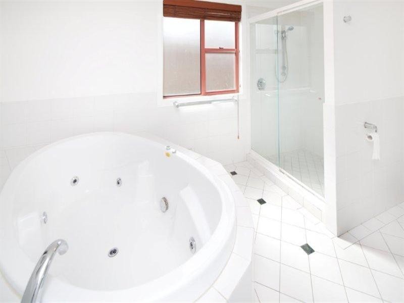 2/45 Woodroffe Avenue, Main Beach QLD 4217