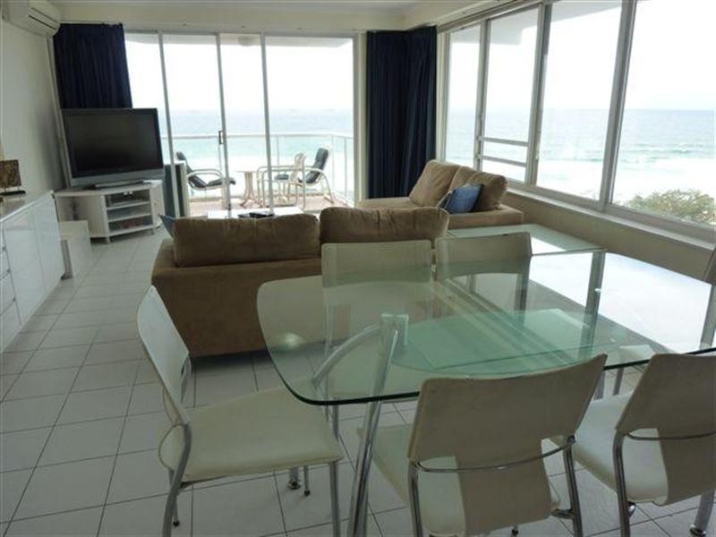 157 Old Burleigh Road, Broadbeach QLD 4218