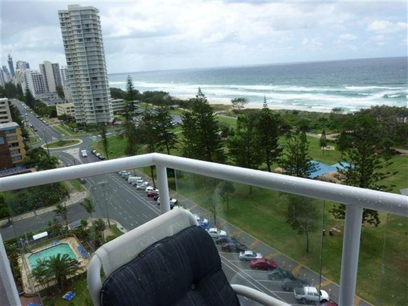 157 Old Burleigh Road, Broadbeach QLD 4218