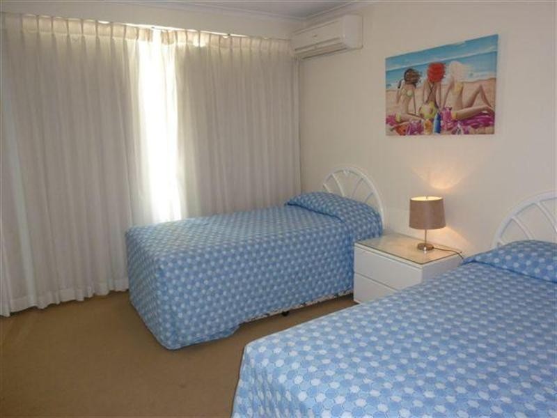 157 Old Burleigh Road, Broadbeach QLD 4218