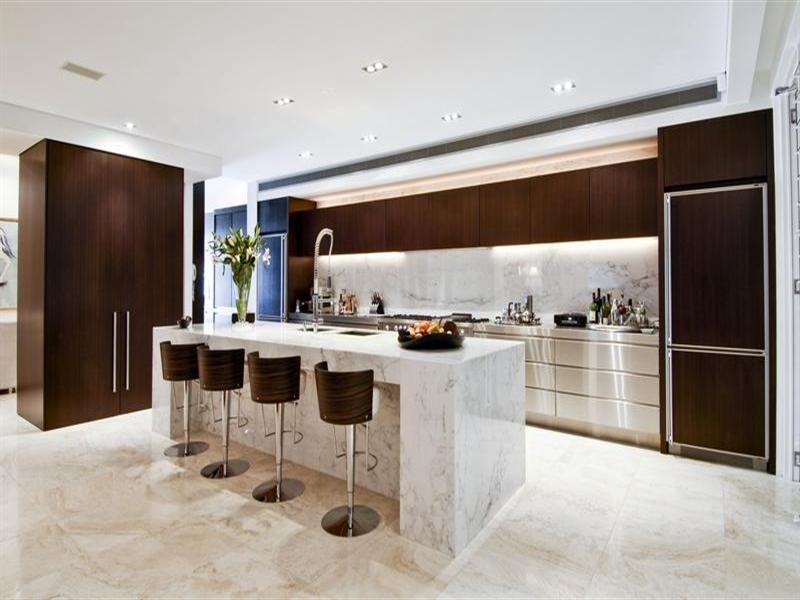 75-77 Monaco Street, Broadbeach Waters QLD 4218