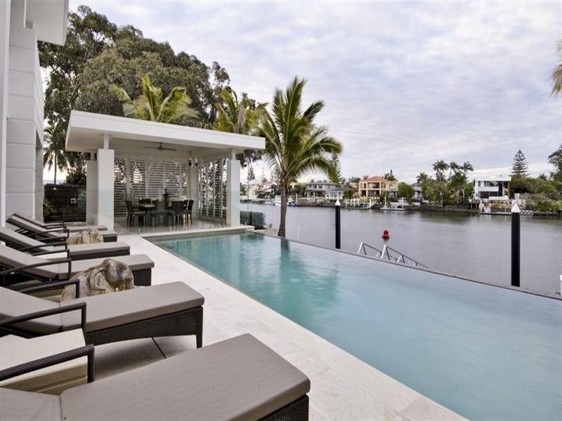 75-77 Monaco Street, Broadbeach Waters QLD 4218