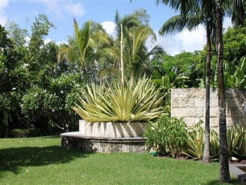 75-77 Monaco Street, Broadbeach Waters QLD 4218