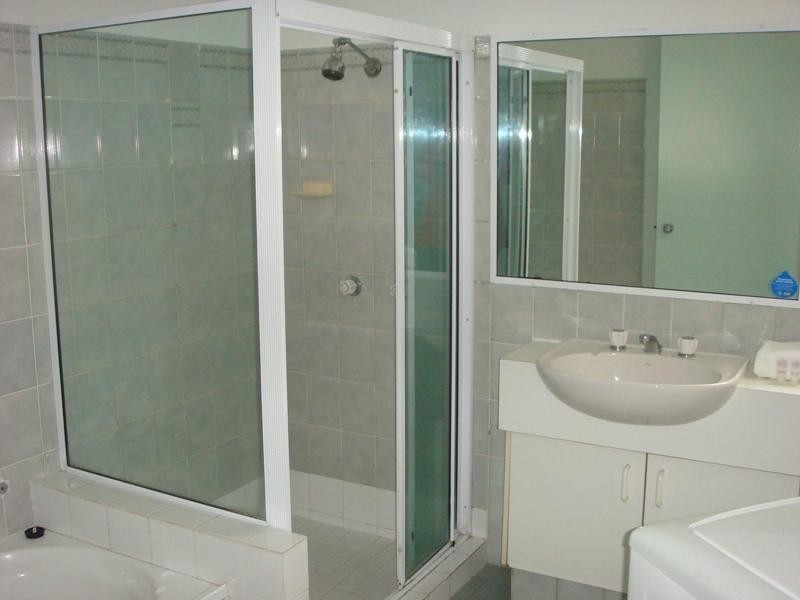 1/37 Peninsular Drive, Surfers Paradise QLD 4217