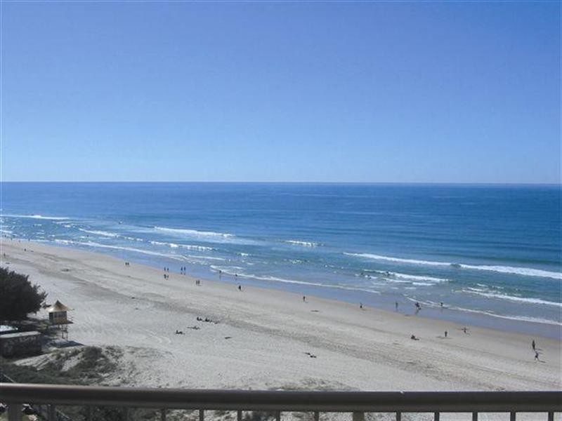 25 Northcliffe Terrace, Surfers Paradise QLD 4217