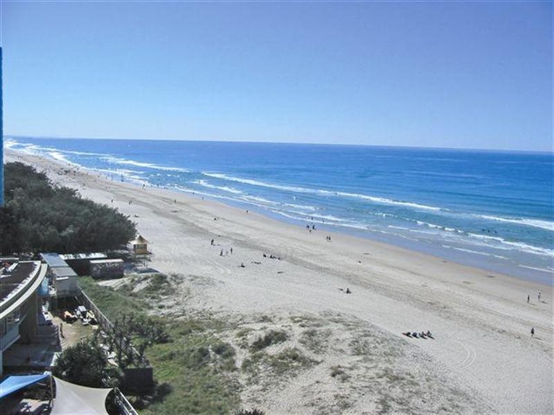 25 Northcliffe Terrace, Surfers Paradise QLD 4217