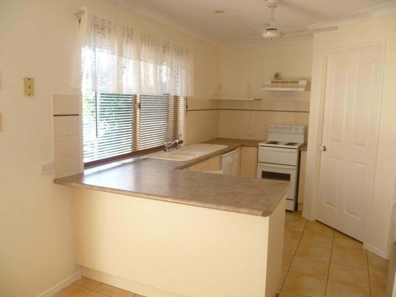 14 Pineneedle Court, Oxenford QLD 4210