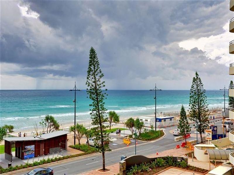 26 The Esplanade, Surfers Paradise QLD 4217