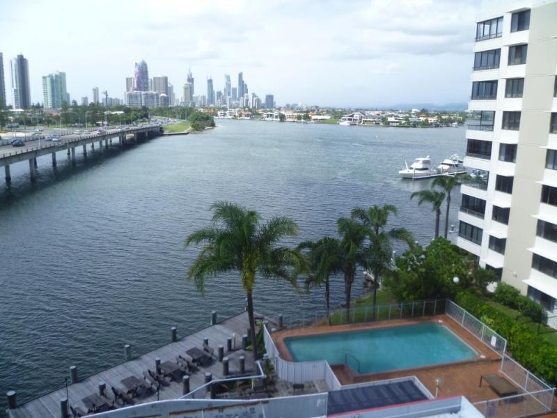 610-2 Barney Street, Southport QLD 4215