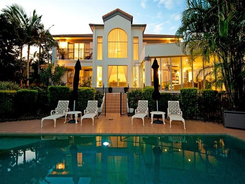 1095 Beechwood Drive, Hope Island QLD 4212