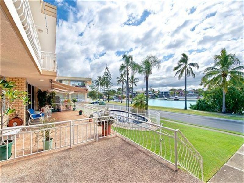 11 Watson Esplanade, Surfers Paradise QLD 4217