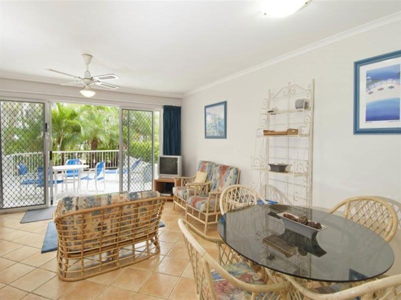 3/1 Cronin Avenue, Main Beach QLD 4217