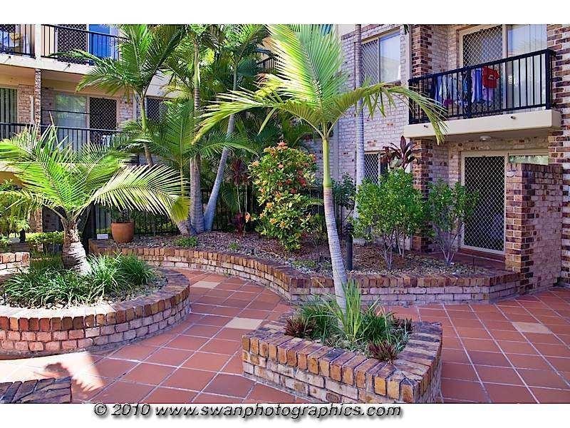 4-14 Spendelove Avenue, Southport QLD 4215