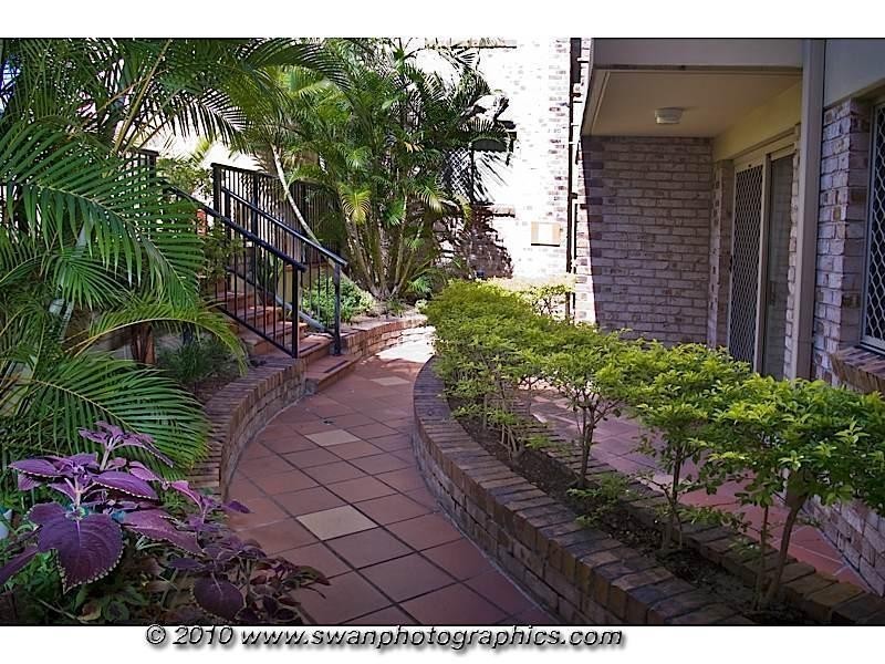 4-14 Spendelove Avenue, Southport QLD 4215