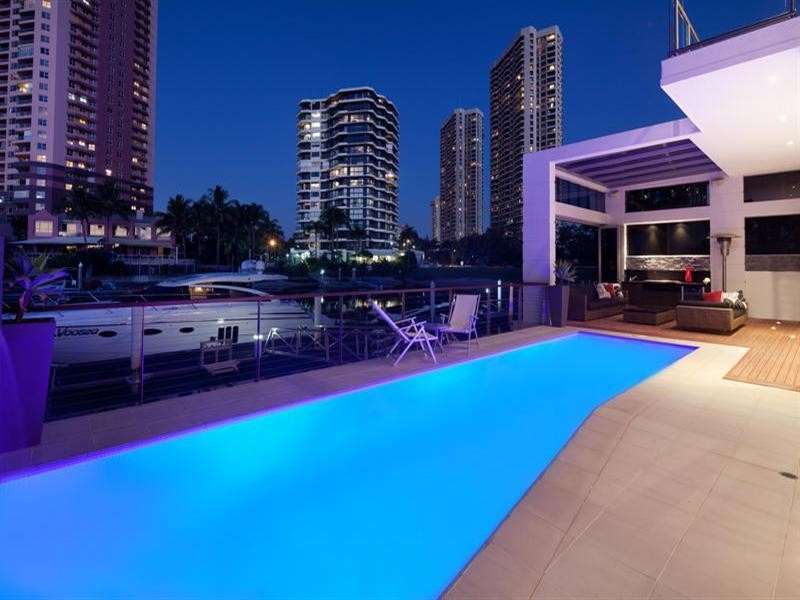 19 Neptune Court, Surfers Paradise QLD 4217
