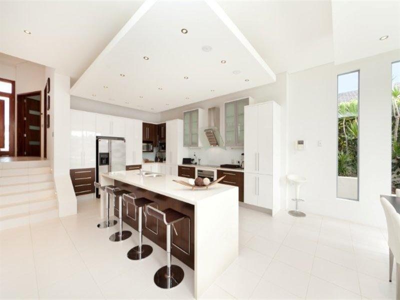 19 Neptune Court, Surfers Paradise QLD 4217