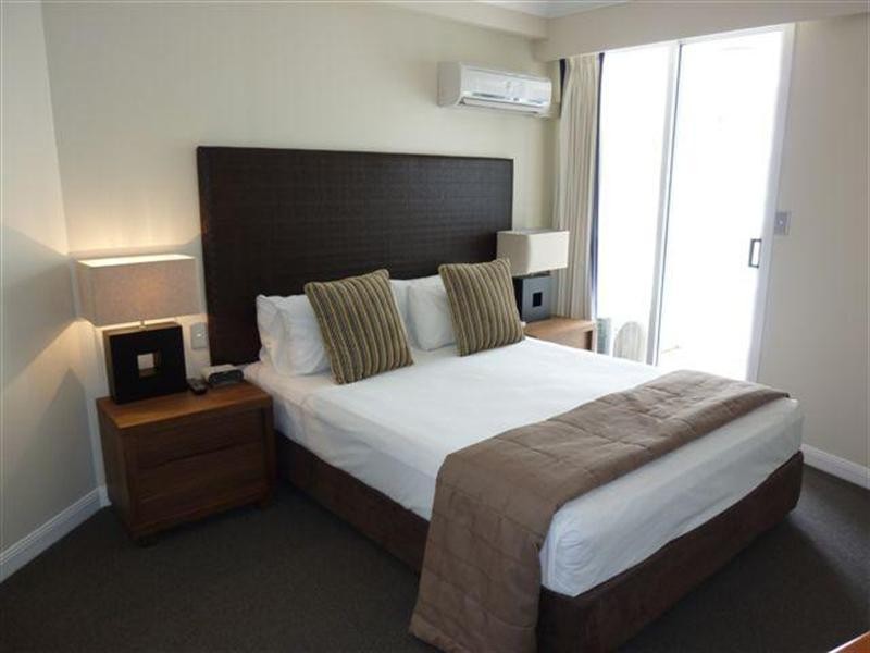 90 Surf Parade, Surfers Paradise QLD 4217