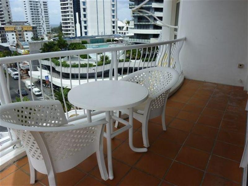 90 Surf Parade, Surfers Paradise QLD 4217