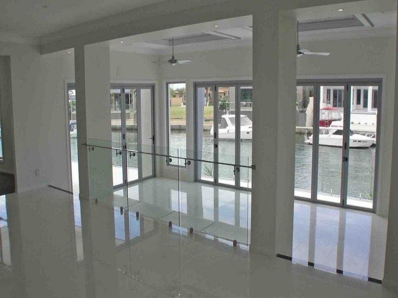 32 Royal Albert Crescent, Sovereign Islands QLD 4216