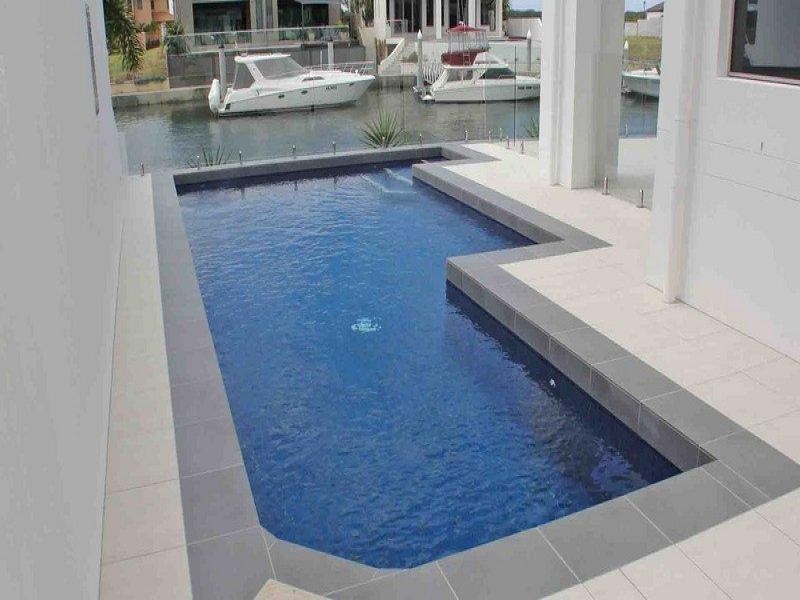 32 Royal Albert Crescent, Sovereign Islands QLD 4216