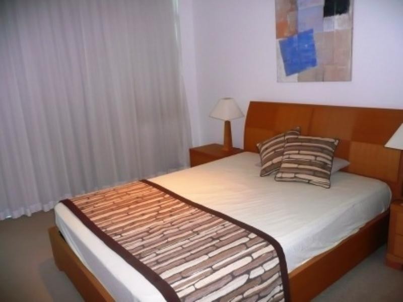 Paradise Point QLD 4216