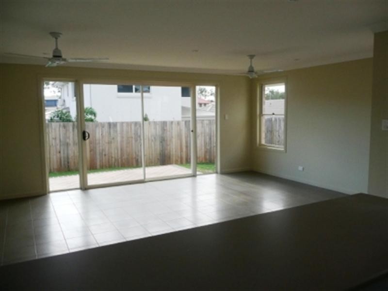 12 Moorhen Street, Coomera QLD 4209