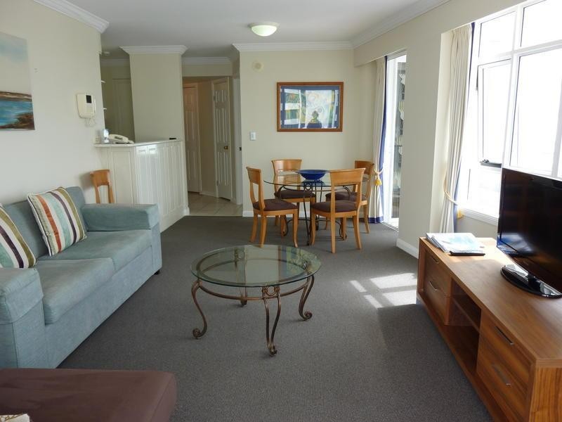 90 Surf Parade, Broadbeach QLD 4218