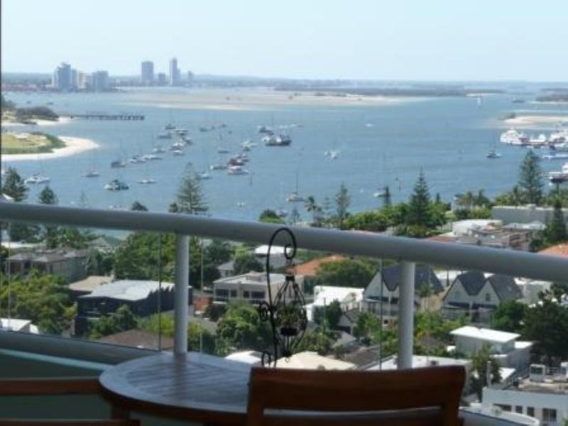 49-3 Tedder Avenue, Main Beach QLD 4217