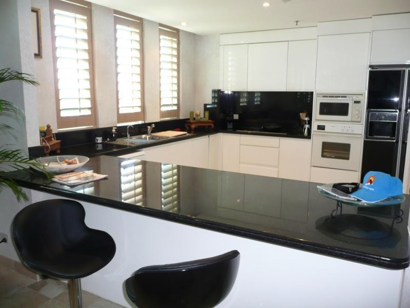 49-3 Tedder Avenue, Main Beach QLD 4217