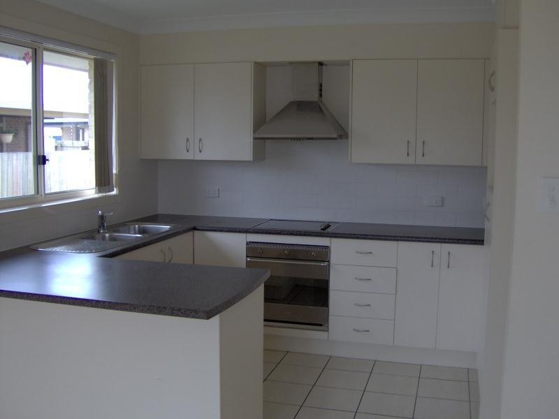 82 Lake Manchester (cnr of Lake W, Logan Reserve QLD 4133