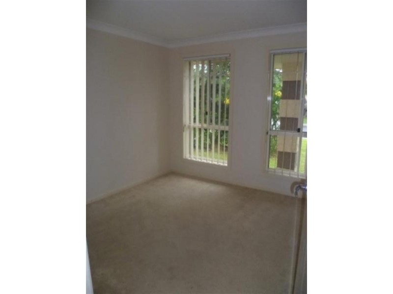 82 Lake Manchester (cnr of Lake W, Logan Reserve QLD 4133