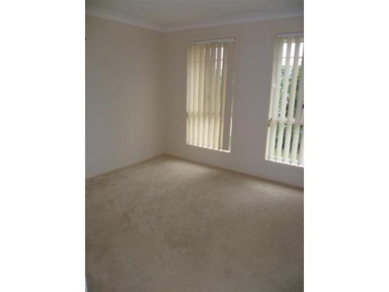 82 Lake Manchester (cnr of Lake W, Logan Reserve QLD 4133