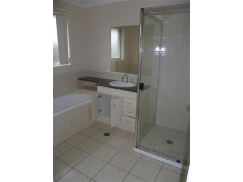 82 Lake Manchester (cnr of Lake W, Logan Reserve QLD 4133