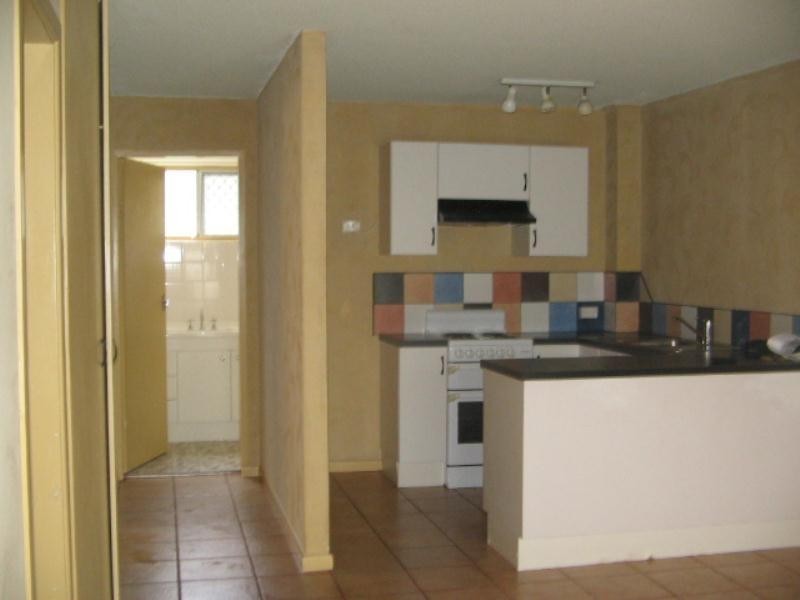 3-51 Burra Street, Chevron Island QLD 4217