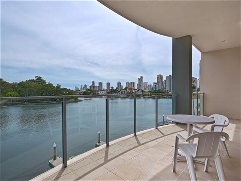 68 Sunset Boulevard, Surfers Paradise QLD 4217