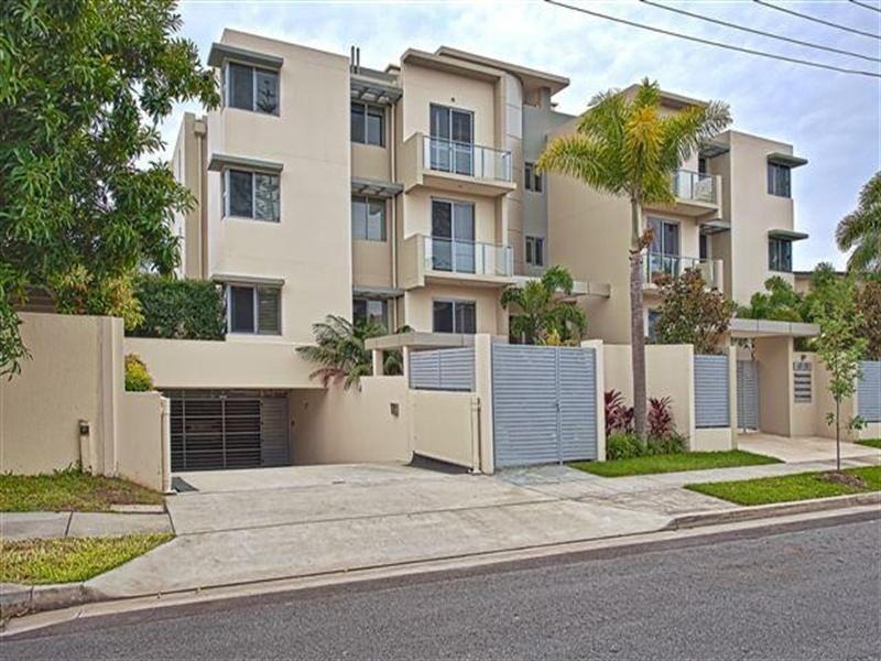 68 Sunset Boulevard, Surfers Paradise QLD 4217