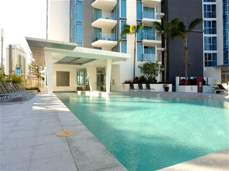 18 Enderley Avenue, Surfers Paradise QLD 4217