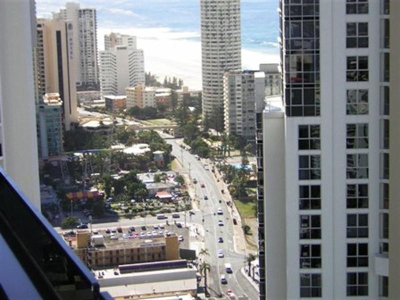 2322-9 Ferny Avenue, Surfers Paradise QLD 4217