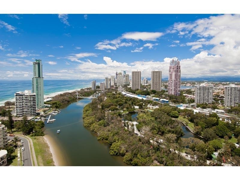 1 Serisier Avenue, Main Beach QLD 4217