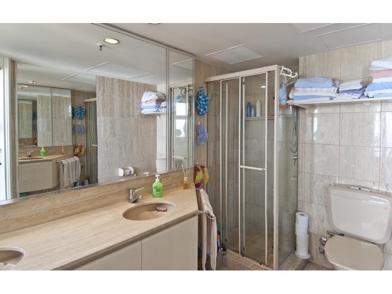 1 Serisier Avenue, Main Beach QLD 4217