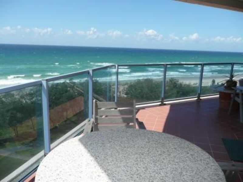 9-3456 Main Beach Parade, Main Beach QLD 4217