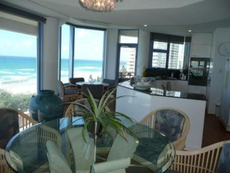 9-3456 Main Beach Parade, Main Beach QLD 4217