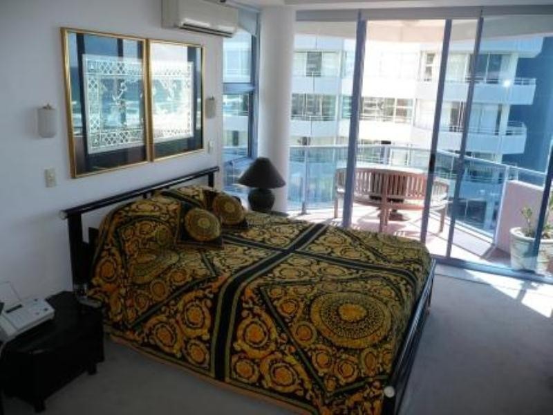 9-3456 Main Beach Parade, Main Beach QLD 4217