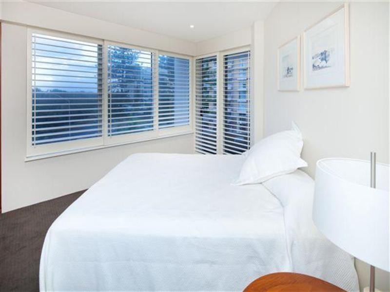 3 Madison Point, 3476 Main Beach Parade, Main Beach QLD 4217