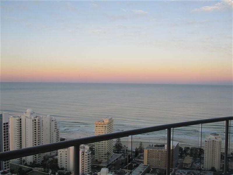 23 Ferny Avenue, Surfers Paradise QLD 4217